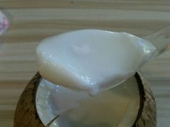 -椰爺爺·椰子冻砵仔糕