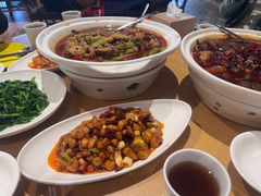-渝信川菜 · 川味家常菜(财富购物中心店)