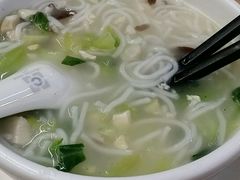 鸡汤煨面-翡翠拉面小笼包(机场DFS店)