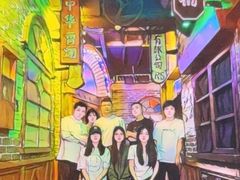 -荒岛实景沉浸密室(江汉路1店)