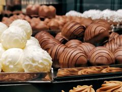 -Laderach 莱德拉(上海环贸iapm店)