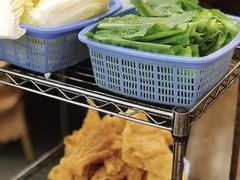 -渝君重庆火锅(嘉宾路店)