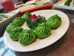 绿蔬汁煎包-田水湾•六尺巷(东方蓝海店)