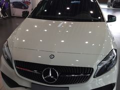 -上海星瀚奔驰4S店(红柳路店)