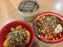 -拐枣巷小串串(财大店)