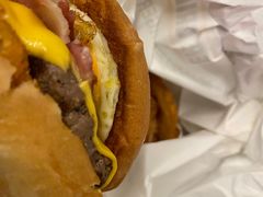 -The Habit Burger Grill 哈比特汉堡(爱琴海店)