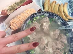-老新隆牛肉锅贴(新街口店)