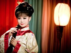 -九月鹰飞汉服摄影工作室