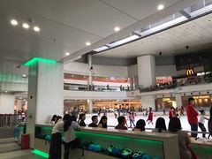 -冰纷万象滑冰场(深圳万象城店)