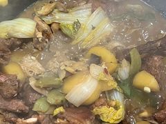 -哈尔滨烧烤·山河村铁锅炖(交大店)