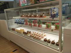 面包甜点陈列柜-好利来(十里河店)