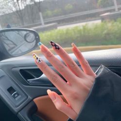 -LWL nail studio美甲美睫工作室