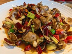 -临界音乐酒馆·小龙虾·江湖菜(华熙LIVE·鱼洞店)