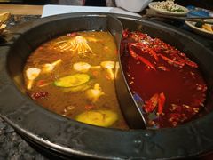 鸳鸯酸菜锅-蜀大侠火锅(四川北路店)