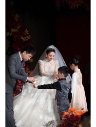 -MECCI婚礼摄影跟拍(红东方广场店)
