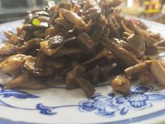-天天向上素食餐厅(五台山店)