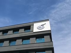 -草窝烤鸭·新京菜(鼓楼店)