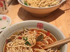 -呼啦面馆·头牌豌杂面(珠江国际B区店)