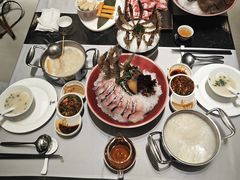 -红鼎豆捞·非遗鲍皇汤火锅(宝丰路店)