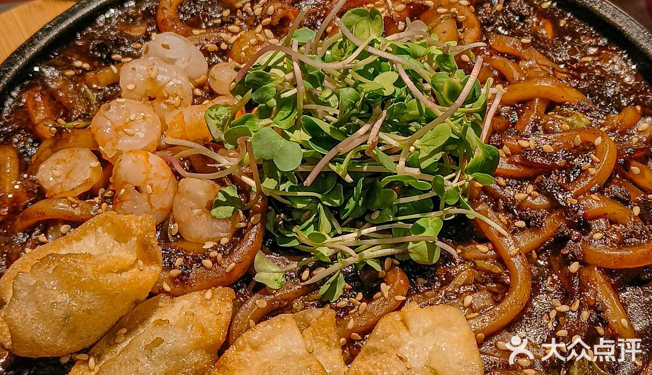 又被奇奇怪怪的菜吓傻，都太有想法了