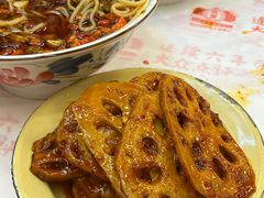 -堂瓦里·33年传统赣菜(第一街区店)