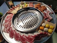 -哈哈碳都·牛肋条无限自助烤肉(宝龙店)