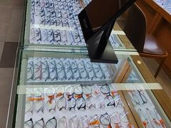 -新镜界眼镜(乐坊大华生活广场店)
