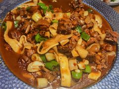 -俭寨大盘鸡·手抓肉·烧烤新疆菜(乌苏路店)