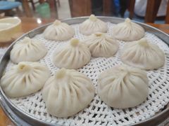 -正宗开封黄家灌汤小笼包子