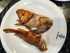 -云顶旋转自助景观餐厅