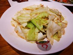 手撕莲花白-老滇山寨•云南特色菜•地方菜•民族风情歌舞表演(金碧店)