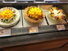 -85度C(生甜甜圈研究工坊·上海松江人民北路店)