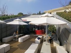 -UNI UNI(环亚凯瑟琳店)