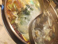 -洱火云南酸菜牛肉火锅(石景山当代商城店)