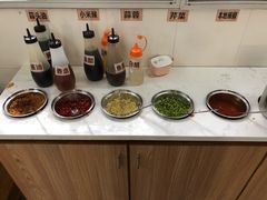 自助调料区-杏花吴记牛肉火锅