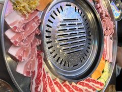 -哈哈碳都·牛肋条无限自助烤肉(台江万达店)