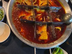 -邓莽子老火锅(中兴路总店)