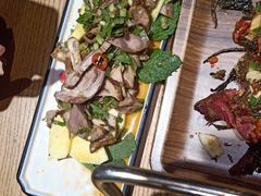 -隔壁老王·家常云南菜(花巷店)