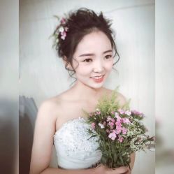 现代简约-白雪公主婚纱摄影