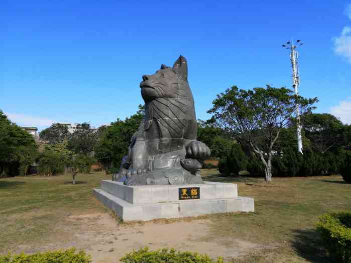 石雕工艺博览园"惠安石雕非常有名,在去往崇武古城的路上就.