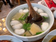 香菜鱼圆汤-双塔老饭店