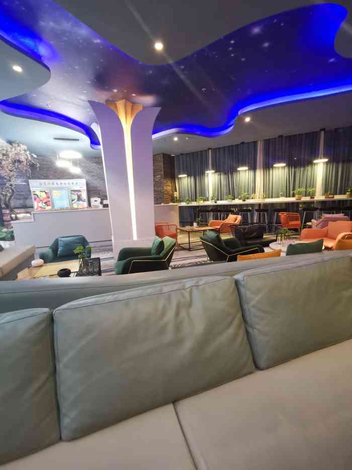 福帆百草堂影院式足疗养生生活馆-"这家店在银川也有几年了,但是环境