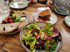 虾仁牛油果沙拉-RAC BAR(安福路店)