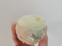 蛋黄酥-桂香村(护国寺店)