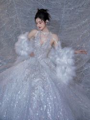 -艾米丽婚纱礼服