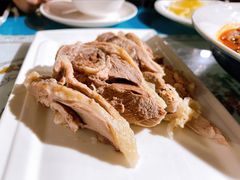 手抓羊腿肉-贯贯吉·清真餐厅(浙江中路店)