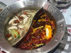 -大芊金重庆串串火锅(南京路店)