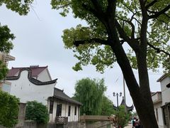 -小草屋轰趴馆别墅派对新场团建家庭聚会