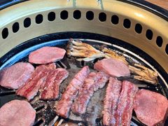 -炼火烤肉店