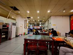 -牛一嘴·兰州牛肉面·大盘鸡(财富中心店)